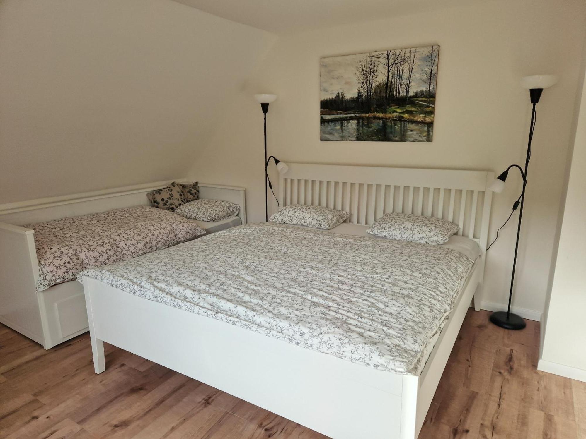 Lipovka Apartment ลิโปวา ลาสเนีย ภายนอก รูปภาพ