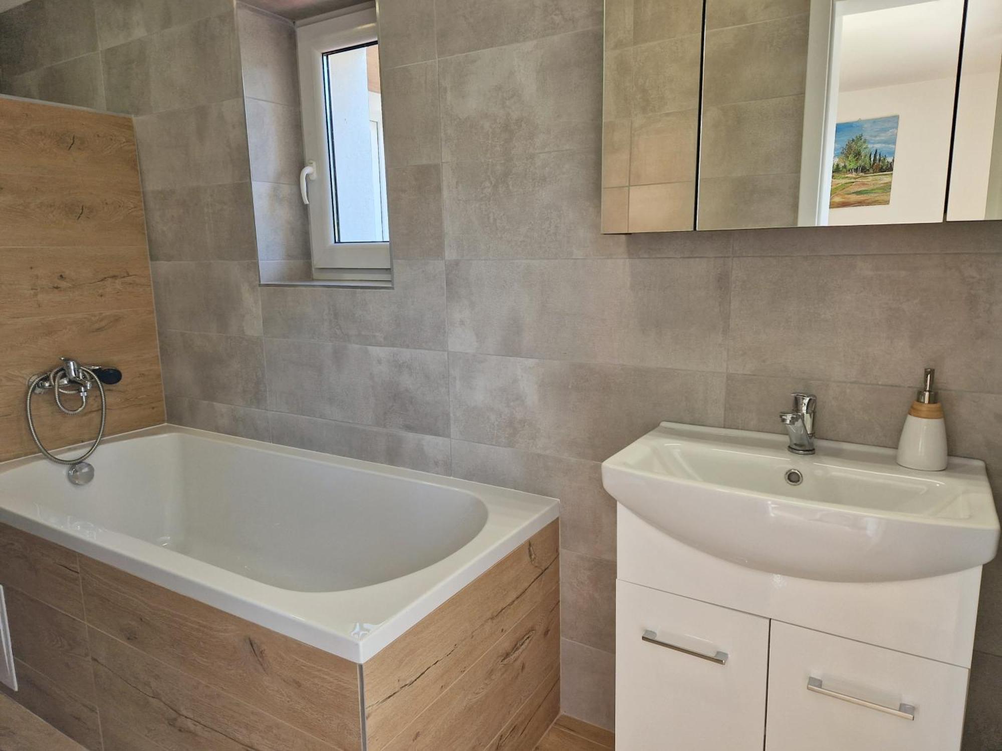 Lipovka Apartment ลิโปวา ลาสเนีย ภายนอก รูปภาพ
